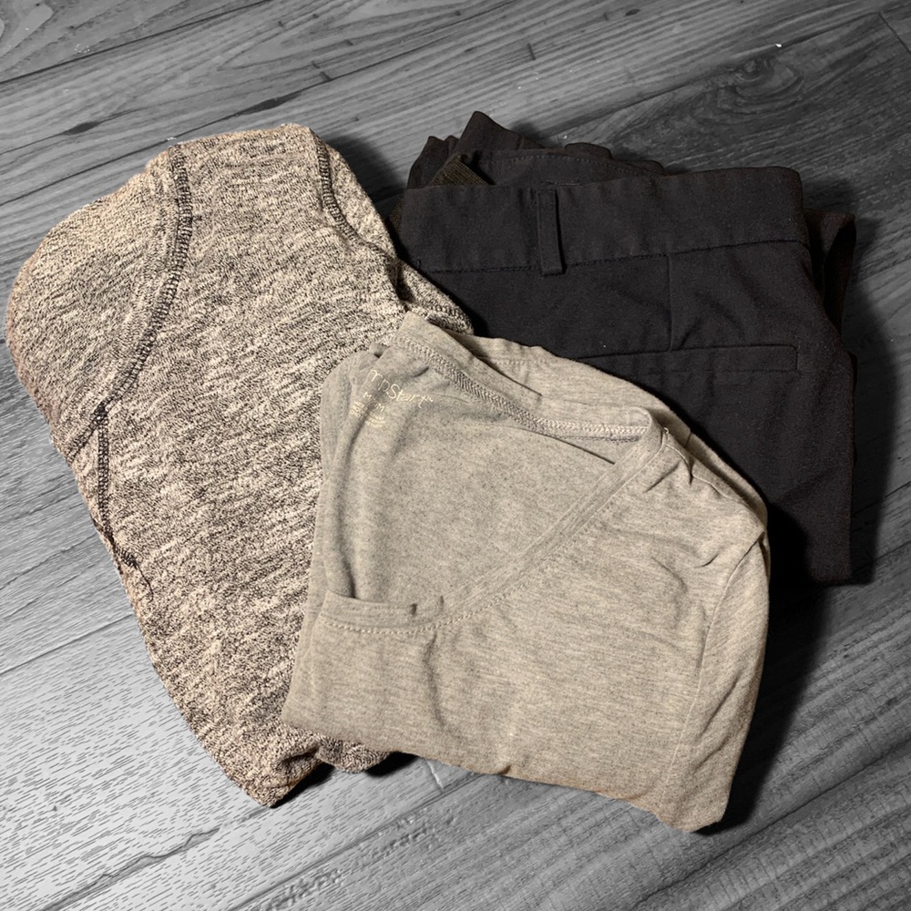 Maternity lot bundle - Shirts and pants